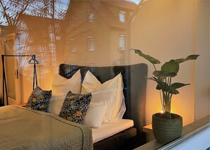 1 makuuhuone, työpöytä, Wi-Fi, vuodevaatteet