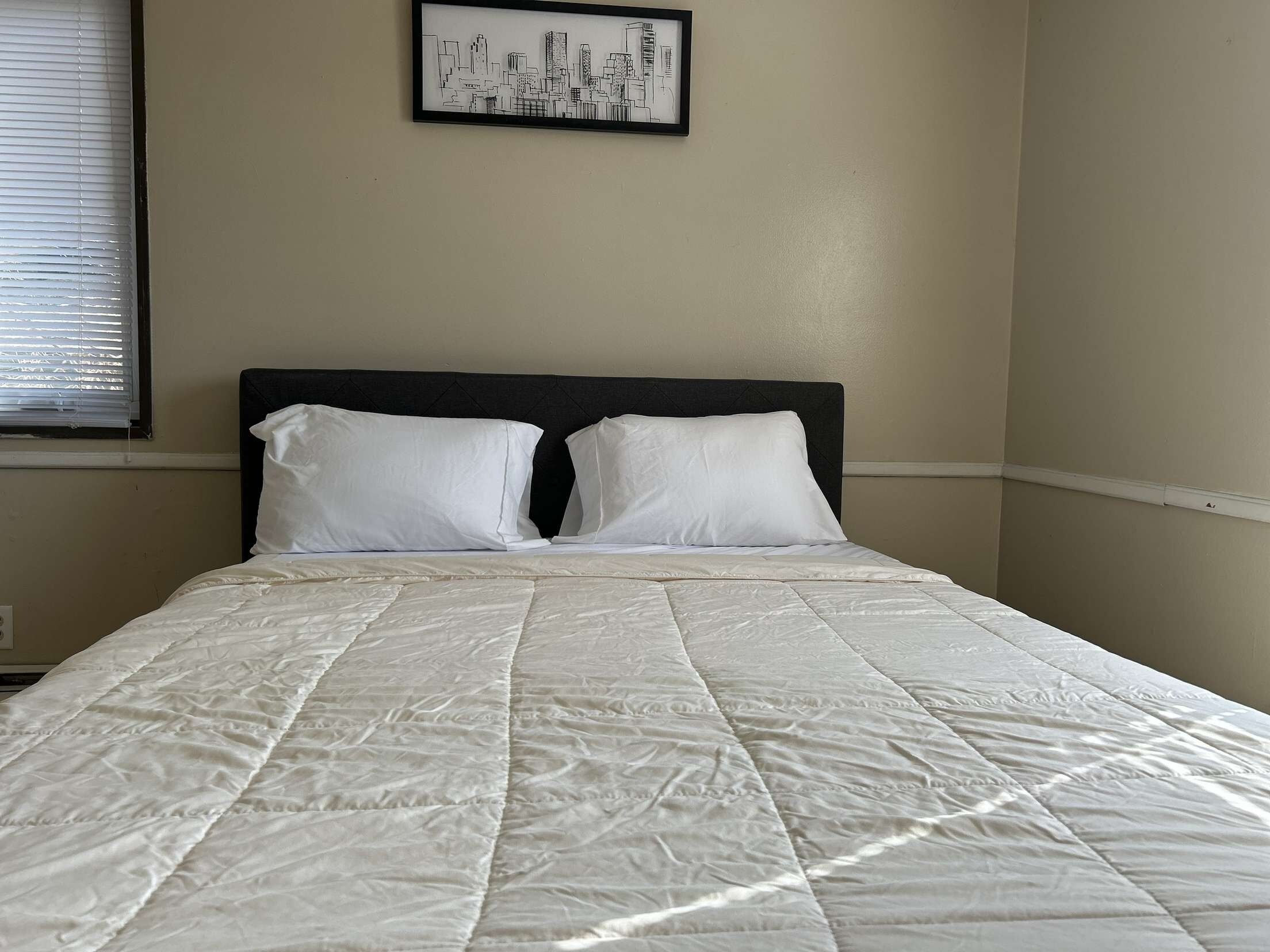 Cozy Uptown 2bed 1bath apt