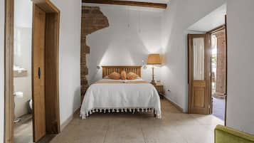 Habitación junior, 1 habitación, para no fumadores, vista al jardín | Sábanas italianas Frette, ropa de cama de alta calidad y edredón