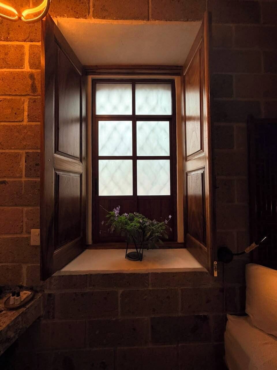 Junior Room, 1 Bedroom, Non Smoking, Garden View | Frette Italian sheets, premium bedding, down comforters
