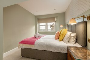 3 bedrooms, iron/ironing board, free WiFi, bed sheets - Captain's Lookout | Cellardyke (Cellardyke)
