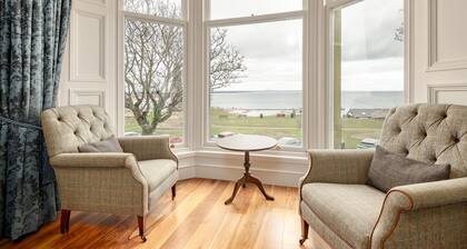 Gillespie Apartments | Golfer's Dream