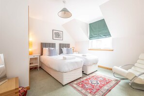 5 chambres, fer et planche à repasser, Wi-Fi gratuit, draps fournis