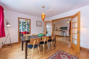 تناول الطعام