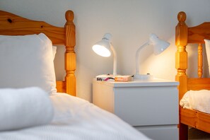 2 soverom, strykejern/-brett, wi-fi (inkludert) og sengetøy