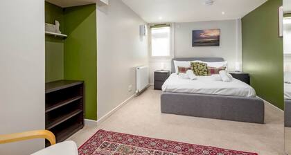 Gibson Place | 15 Secs to The Old Course