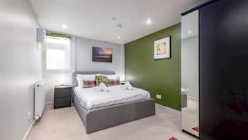 3 bedrooms, iron/ironing board, free WiFi, bed sheets