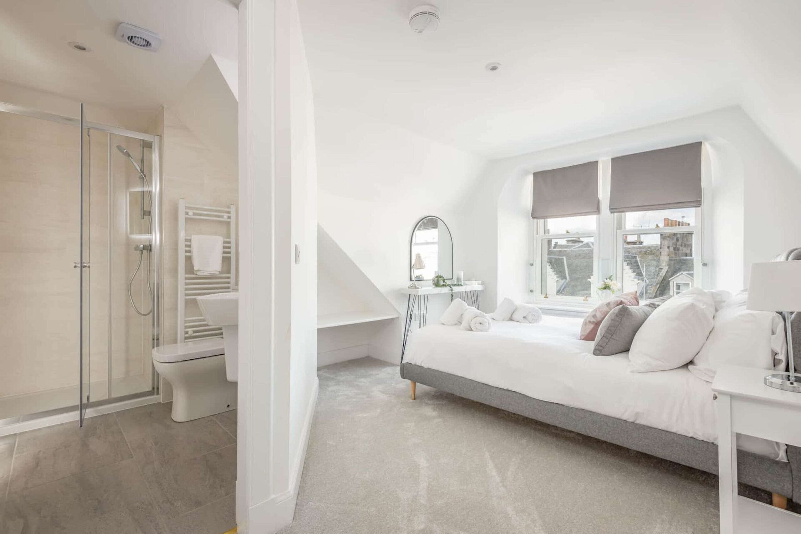 1 bedroom, hypo-allergenic bedding, iron/ironing board, free WiFi