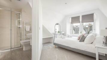 1 bedroom, hypo-allergenic bedding, iron/ironing board, free WiFi