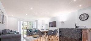 Interior - New Park Place Apartments (No 15) (St Andrews)