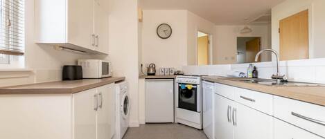Fridge, microwave, oven, dishwasher