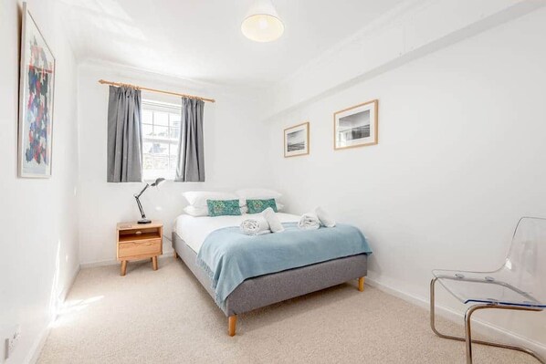 2 Schlafzimmer, Bügeleisen/Bügelbrett, kostenloses WLAN, Bettwäsche