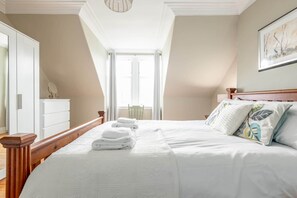 4 chambres, literie hypoallergénique, fer et planche à repasser