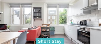 South Street Apartments (No 18C)