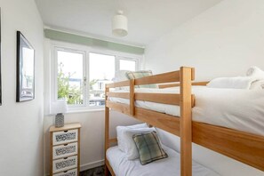 2 soverom, strykejern/-brett, wi-fi (inkludert) og sengetøy