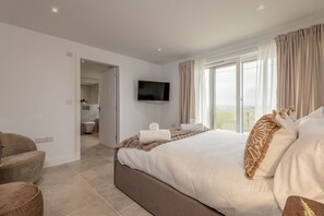 5 dormitorios, escritorio, tabla de planchar con plancha y wifi gratis