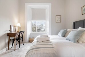 4 makuuhuonetta, allergiatestatut vuodevaatteet, silitysrauta/-lauta