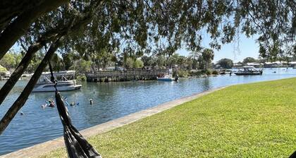 Cozy Condo with Private Boat Dock