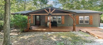 Secluded cabin close to Eureka Springs and Table Rock Lake