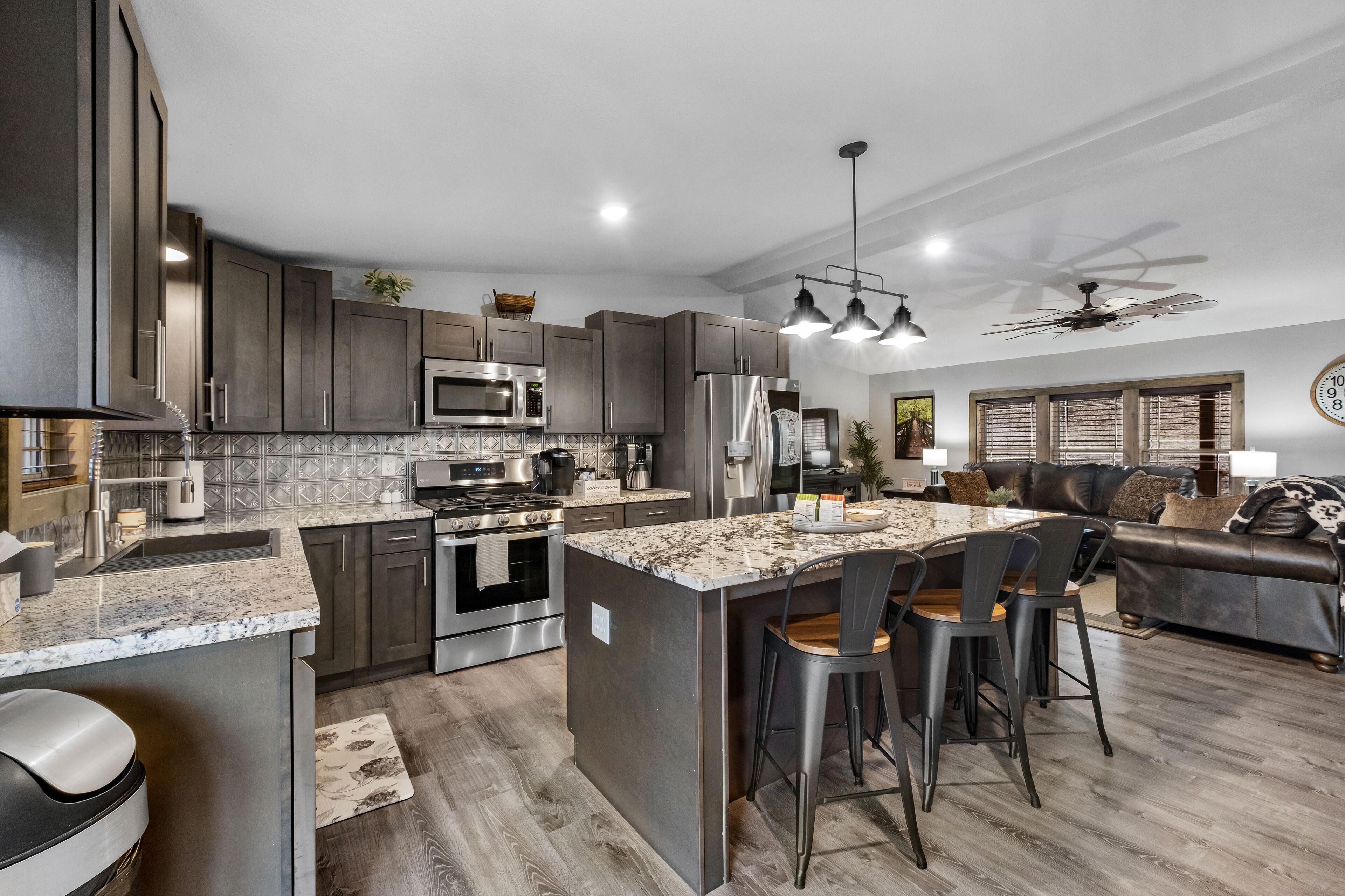 Secluded cabin close to Eureka Springs and Table Rock Lake