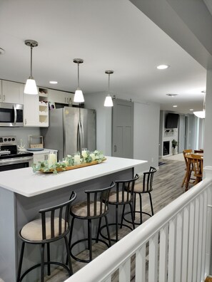 Private kitchen - Bayside Cottage (Clear Lake)