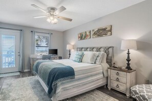 Room - Sea Oats Gulf facing condo with deeded beach access and lagoon 2BR/2BA (Gulf Shores)