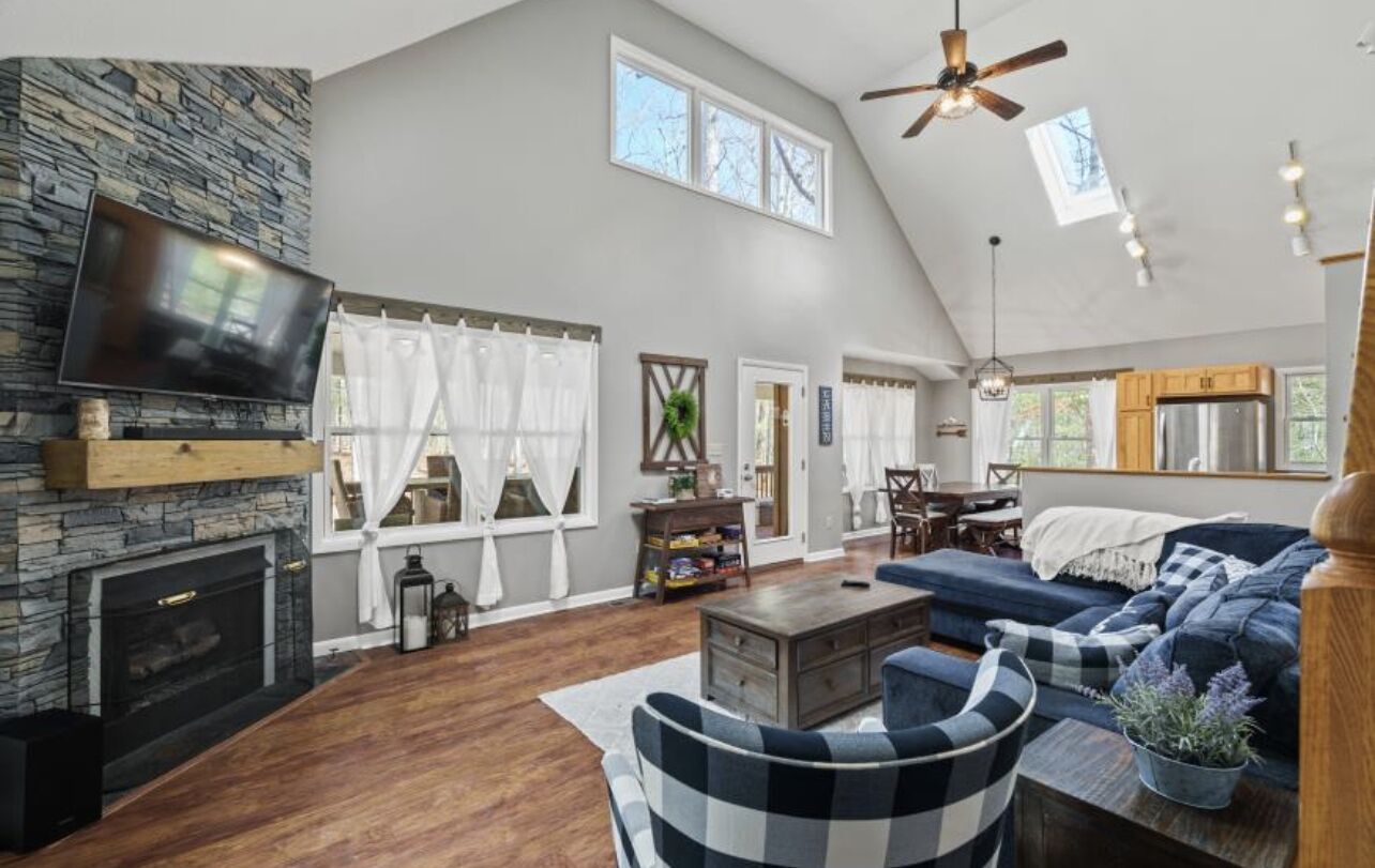 Cozy, Spacious A-Frame Cabin with Hot Tub 