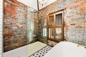 Deluxe Room | Bathroom | Designer toiletries, hair dryer, towels, soap - The Chandler Hotel (Madison)