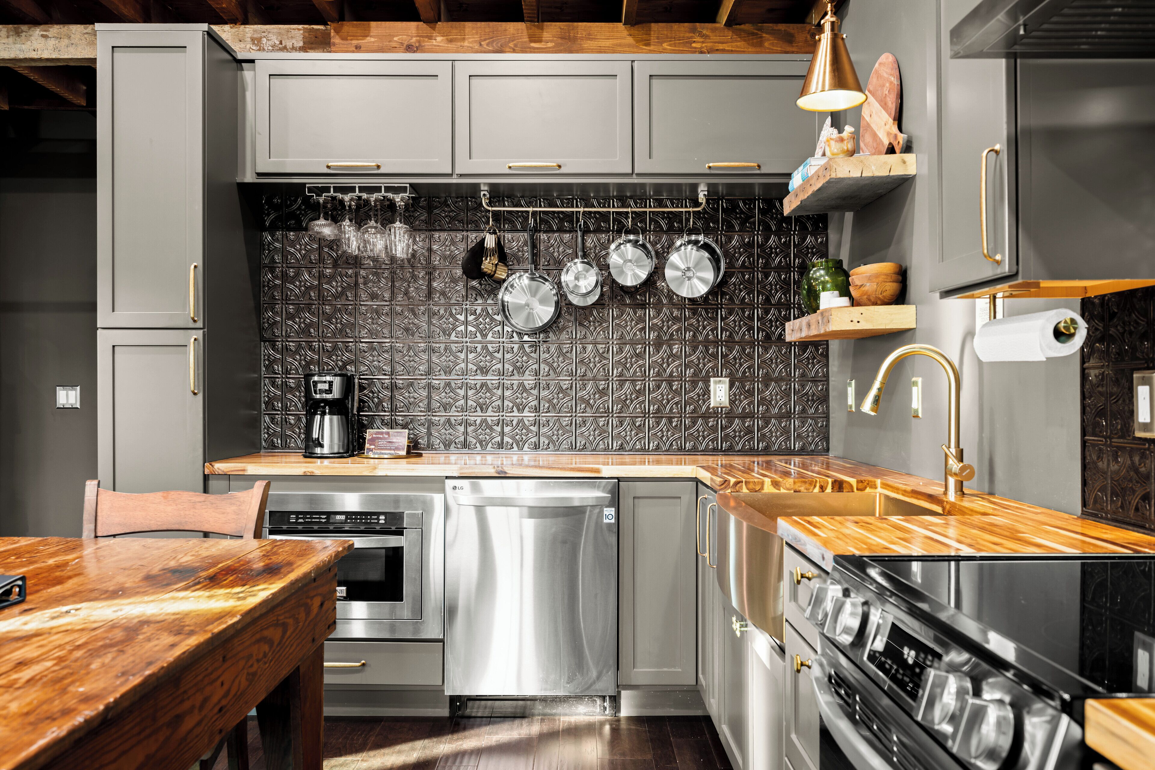 Deluxe-rum | Eget kök | Mikrovågsugn och kaffe- och tebryggare