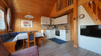 Swedish vacation home on Lake Userin