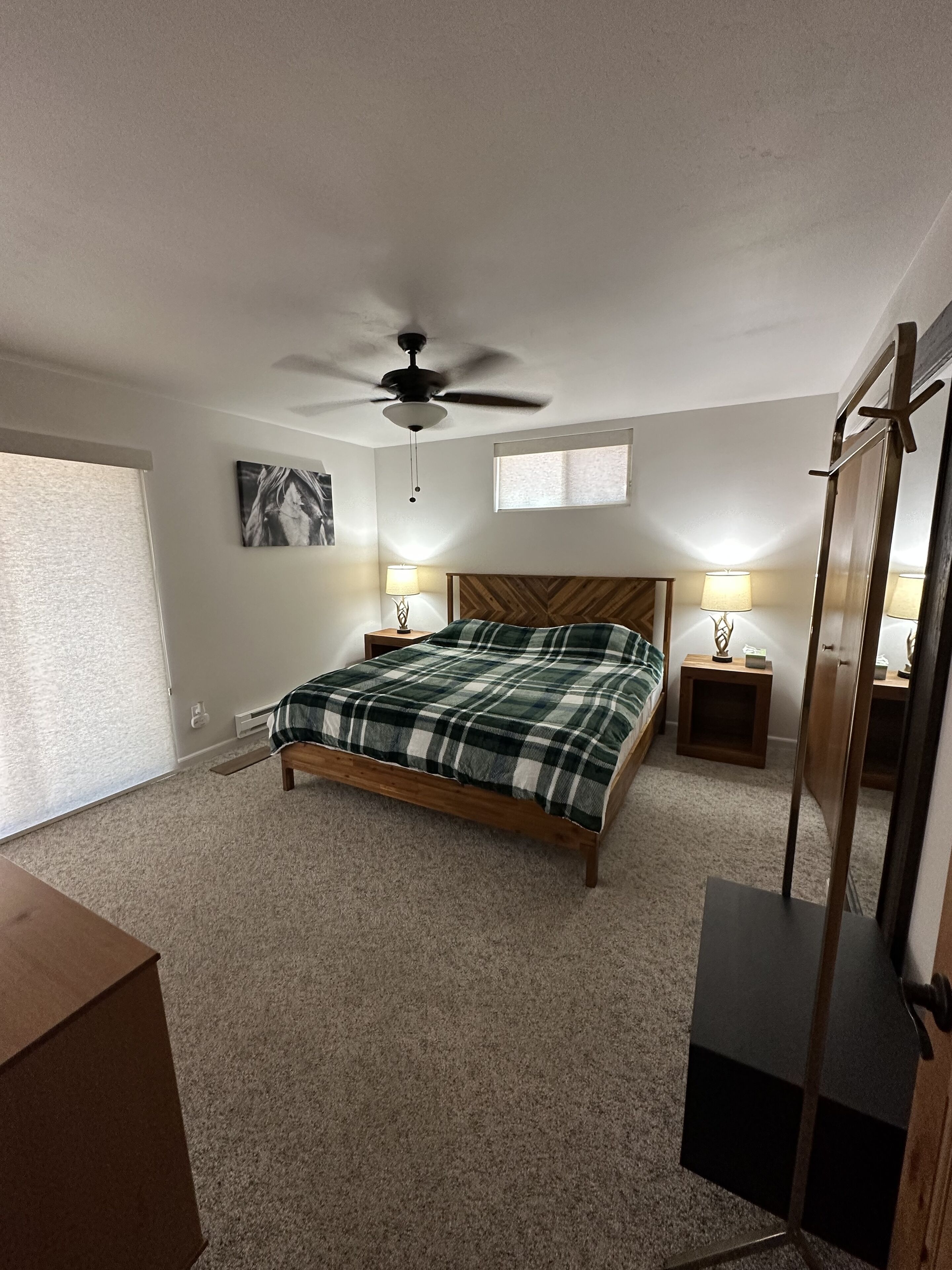 Cozy Cabin with Pool Table, Game Room, Deck, and Fireplace in Pinetop/Lakeside. 