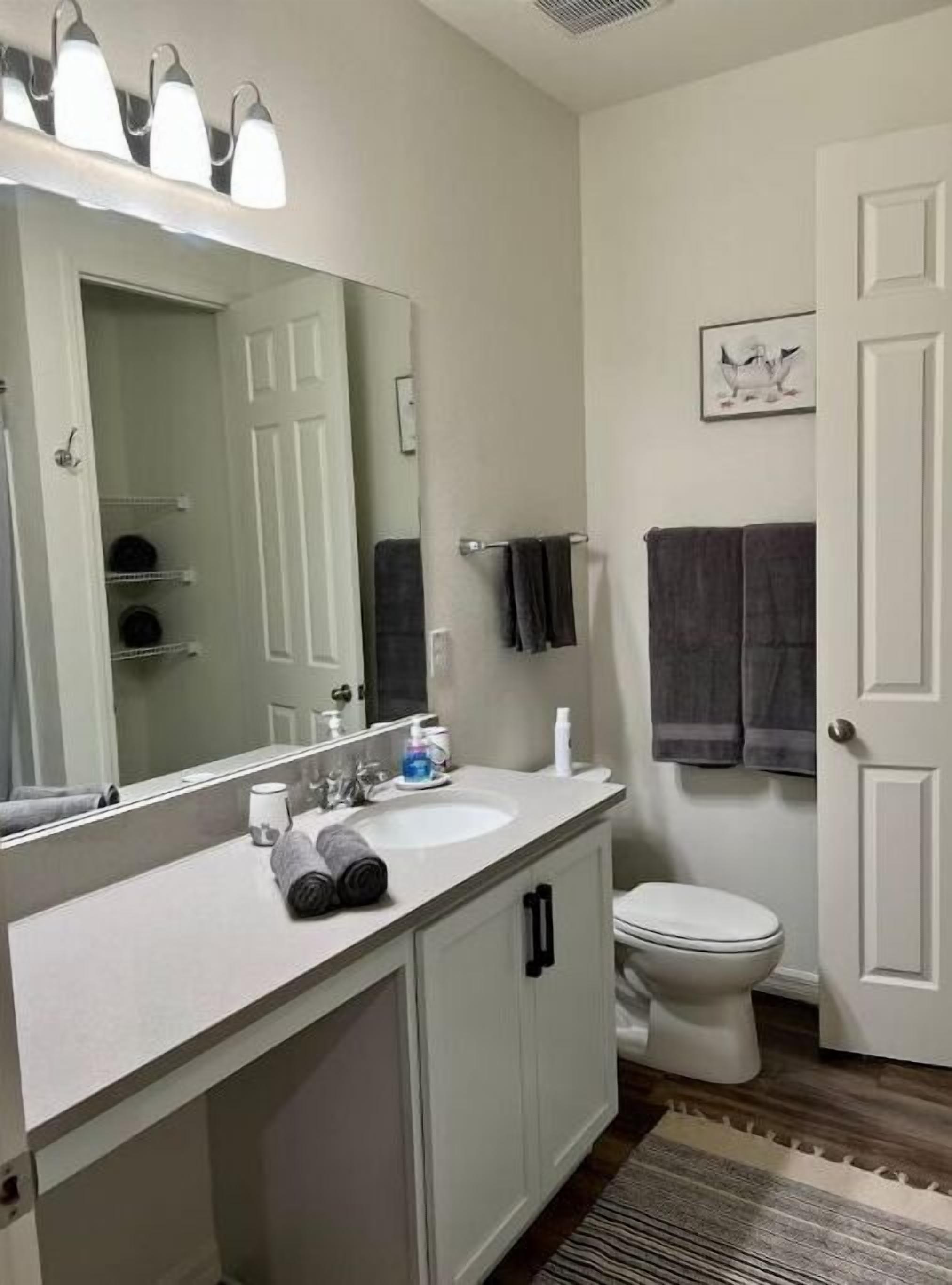 Water View 4-bedroom new home with patio