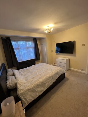 3 Schlafzimmer, Bügeleisen/Bügelbrett, kostenloses WLAN, Bettwäsche