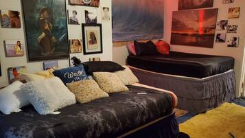 1 bedroom, iron/ironing board, WiFi, bed sheets