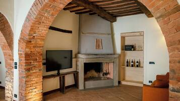 Loft | Living area | 32-inch flat-screen TV with digital channels, TV, heated floors