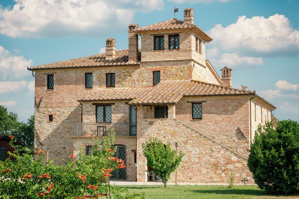 Villaluce Wine Agriturismo