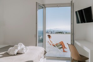 Iron/ironing board, free WiFi, bed sheets - SUNSENSES VILL ARIADNE WITH PRIVATE POOL (Paros)