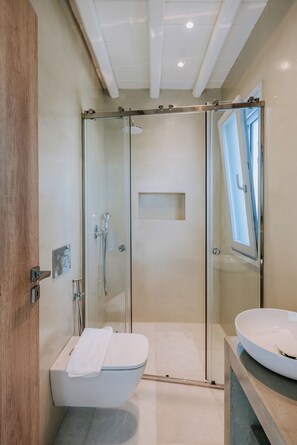 Hair dryer, towels - SUNSENSES VILL ARIADNE WITH PRIVATE POOL (Paros)
