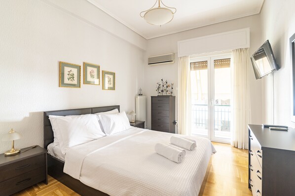 2 bedrooms, iron/ironing board, free WiFi, bed sheets