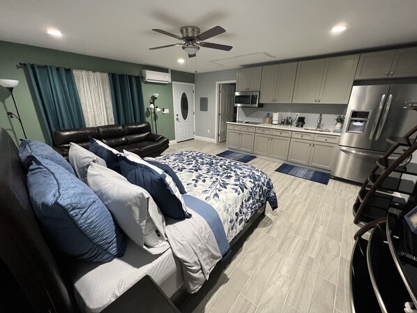 1 habitación, tabla de planchar con plancha, wifi gratis y ropa de cama 