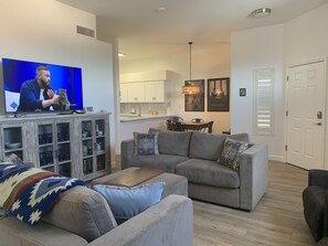 Smart TV - Four Peaks Sunrise (Fountain Hills)