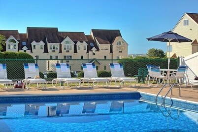 Beautiful Wells Maine Condo Village By The Sea 2 Bed 2 Bath For Rent by Owner 