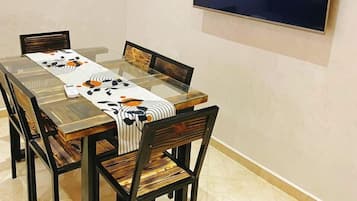 Comfort Apartment | In-room dining