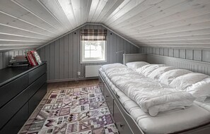 5 عدّة غرف نوم وسرير سفر وواي فاي مجانًا وملاءات أسرّة