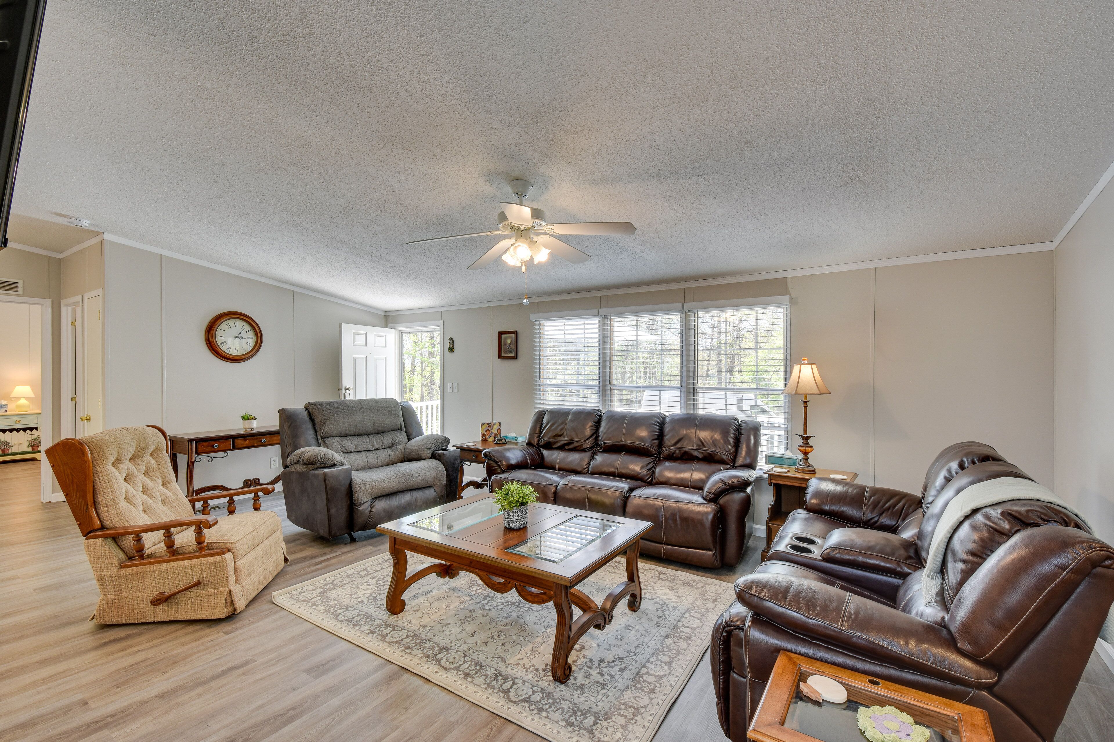 Secluded Hayesville Cabin Rental w/ Deck & Grill!