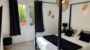 4 Schlafzimmer, Schreibtisch, BĂŒgeleisen/BĂŒgelbrett, Reisekinderbett