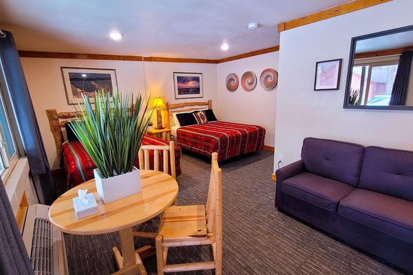 Individually decorated, free WiFi, bed sheets