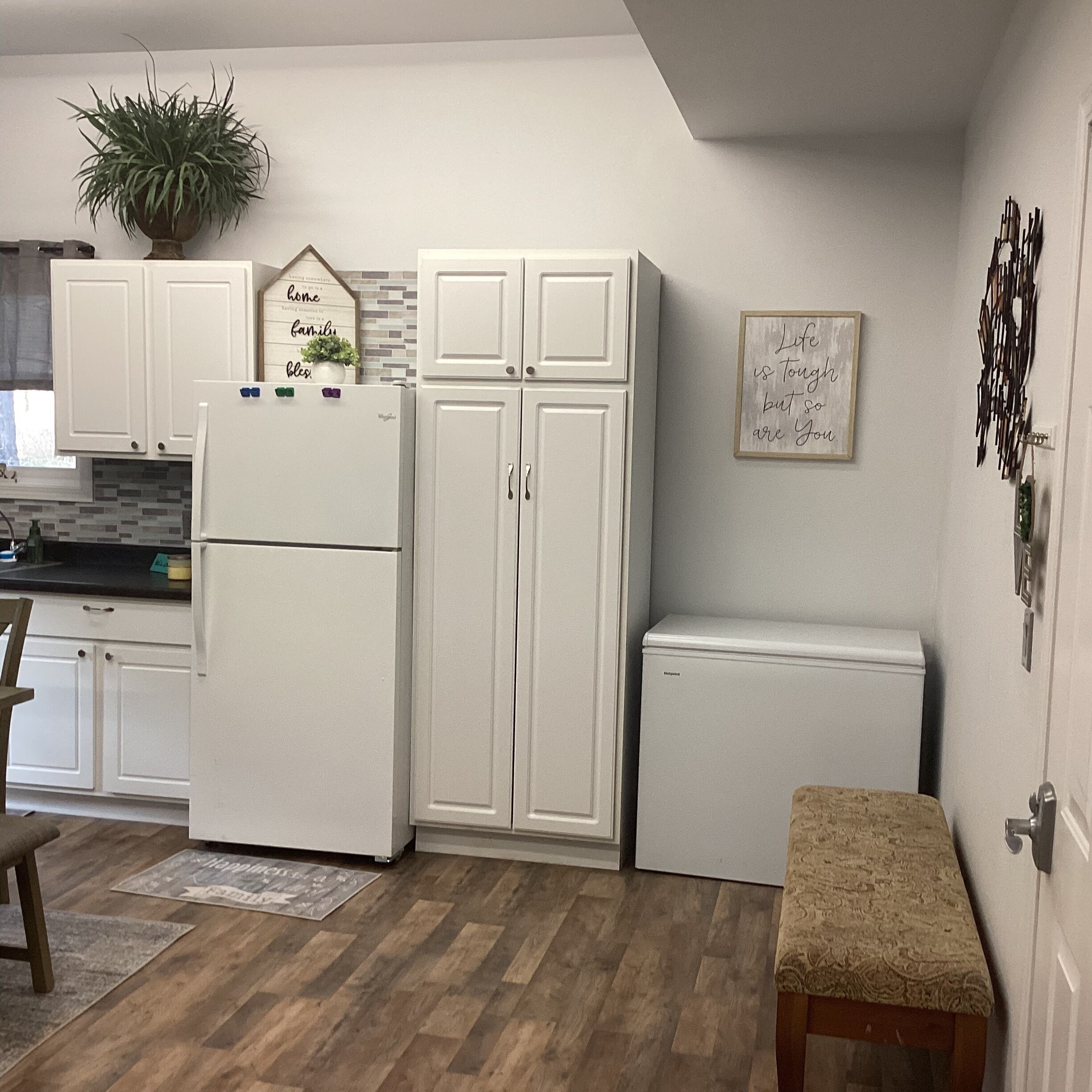 Cozy guest house in the Black Hills with Spectacular views!