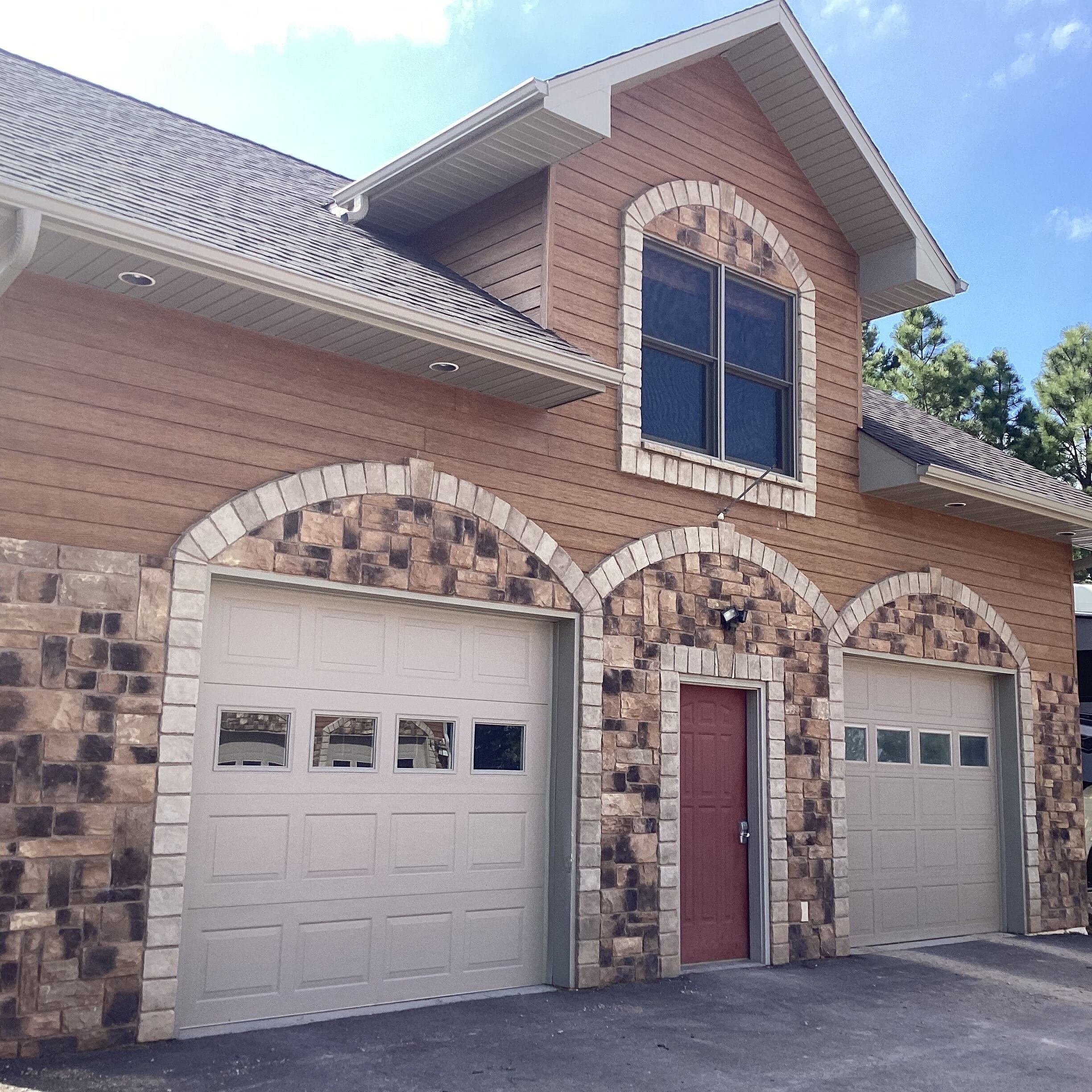 Cozy guest house in the Black Hills with Spectacular views!
