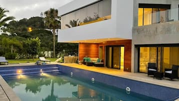 Alberca al aire libre